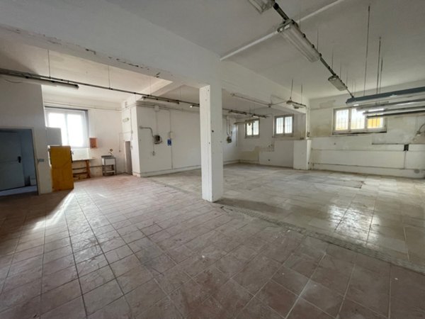 ufficio in vendita a Firenze in zona Soffiano