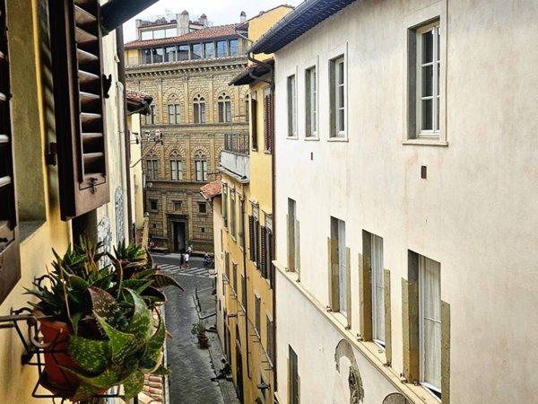 appartamento in vendita a Firenze in zona Centro Santa Maria Novella
