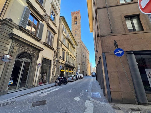 negozio in vendita a Firenze in zona Centro Duomo