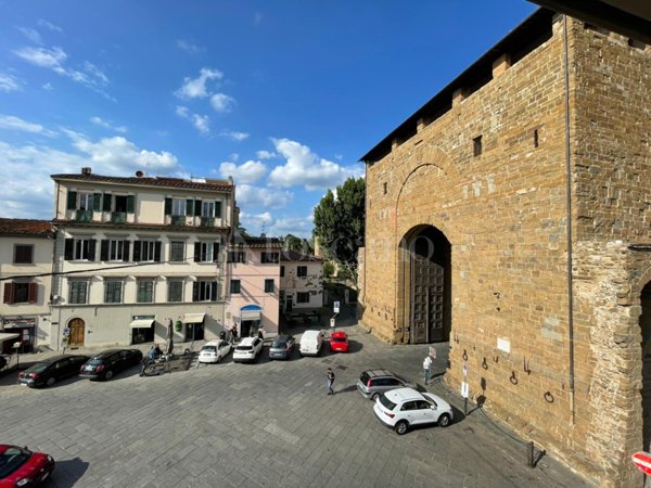 casa indipendente in vendita a Firenze in zona Centro San Frediano