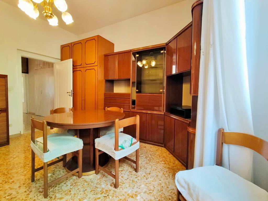 appartamento in vendita a Firenze in zona Campo di Marte