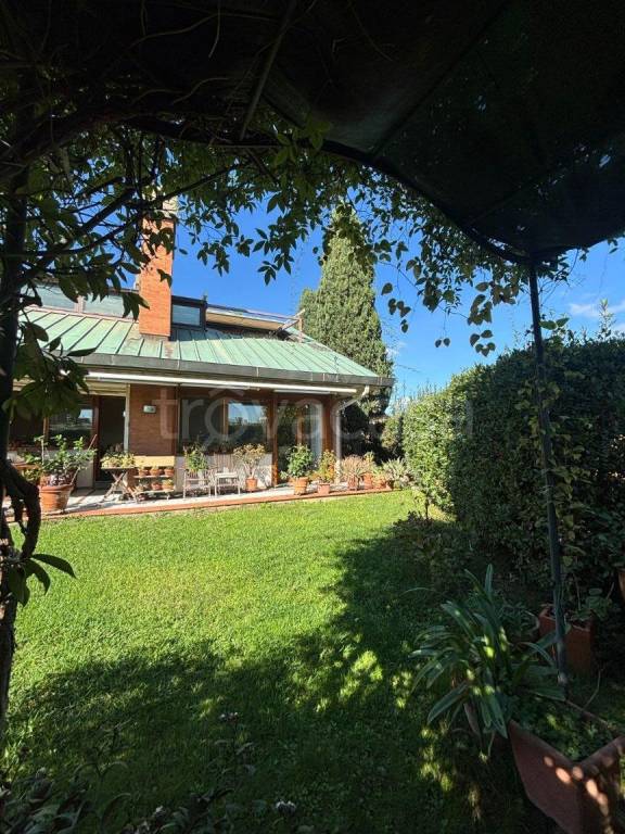 casa indipendente in vendita a Firenze in zona Porta Romana