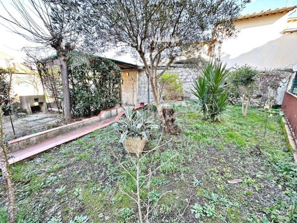 casa indipendente in vendita a Firenze in zona Peretola