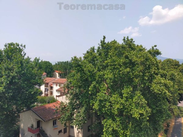 appartamento in vendita a Firenze in zona Isolotto