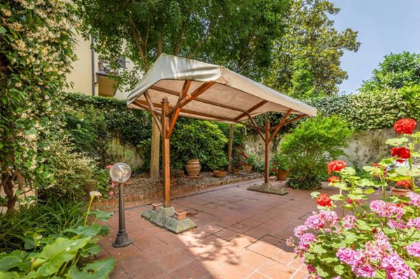 appartamento in vendita a Firenze in zona Campo di Marte