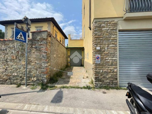 locale di sgombero in vendita a Firenze in zona Campo di Marte