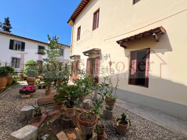 appartamento in vendita a Firenze in zona Ponte a Ema