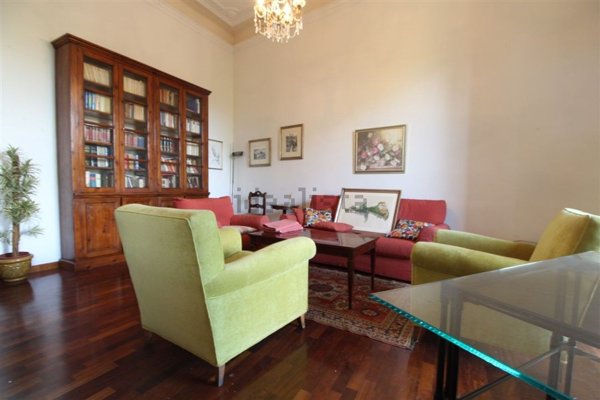 appartamento in vendita a Firenze in zona Campo di Marte
