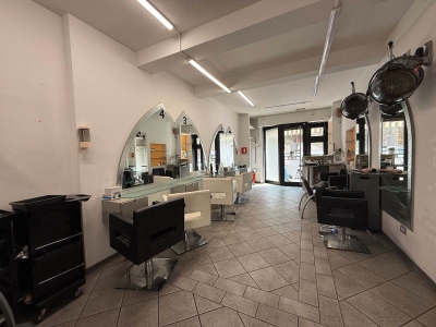 negozio in vendita a Firenze in zona Statuto