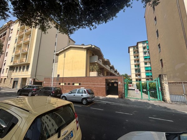 casa indipendente in vendita a Firenze in zona Statuto
