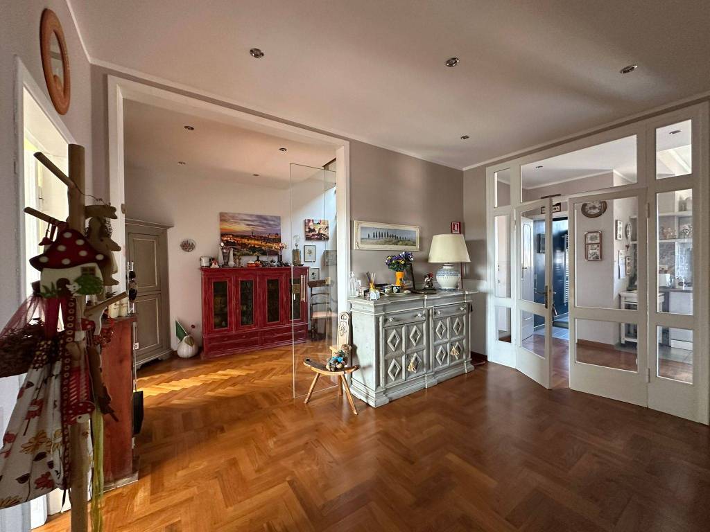 appartamento in vendita a Firenze in zona Campo di Marte