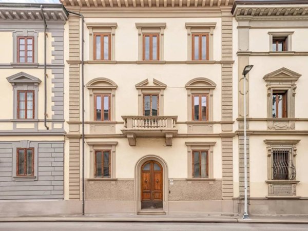 casa indipendente in vendita a Firenze in zona Le Cure
