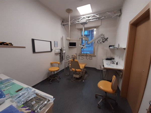 ufficio in vendita a Firenze in zona Le Cure