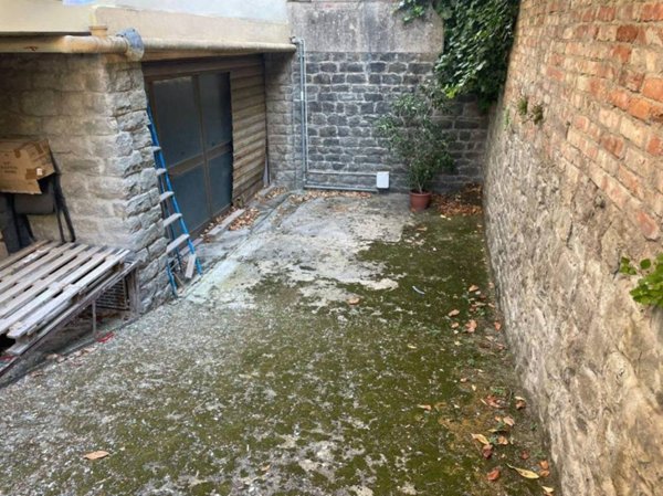 negozio in vendita a Firenze in zona Coverciano