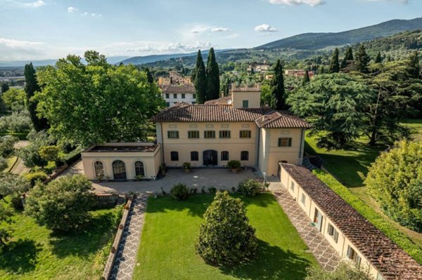 villa in vendita a Firenze in zona Careggi