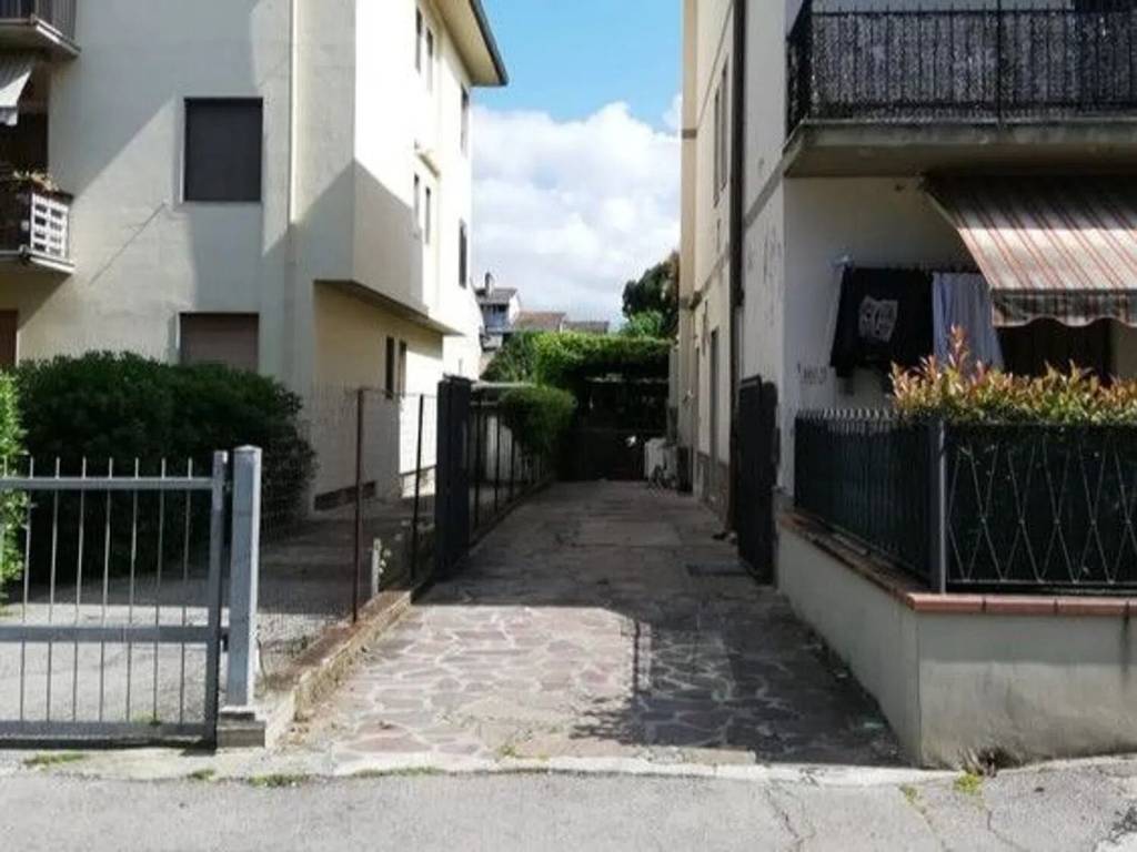 appartamento in vendita a Firenze in zona Isolotto