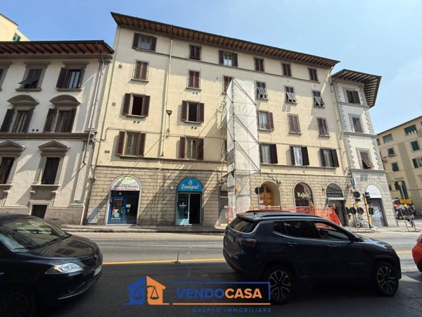appartamento in vendita a Firenze in zona Campo di Marte