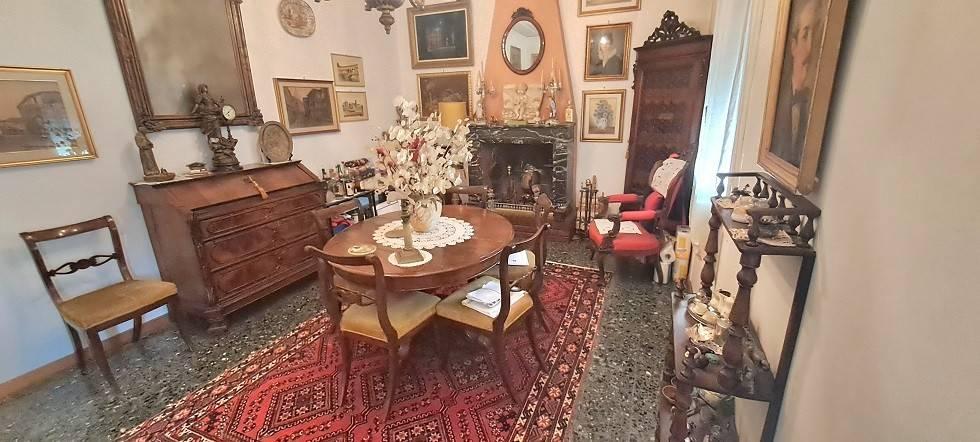 appartamento in vendita a Firenze in zona Isolotto