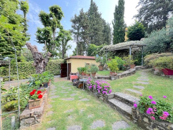 casa indipendente in vendita a Firenze in zona Porta Romana