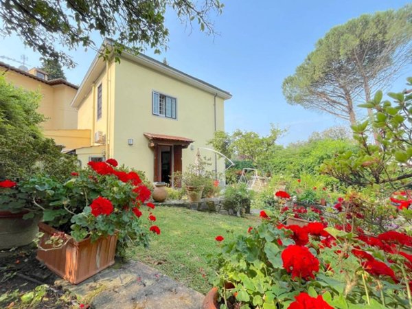 casa indipendente in vendita a Firenze in zona Porta Romana