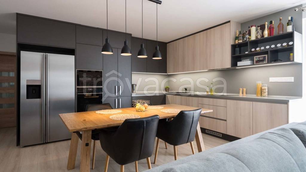 appartamento in vendita a Firenze in zona Campo di Marte