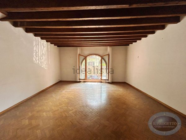 appartamento in vendita a Firenze in zona Campo di Marte