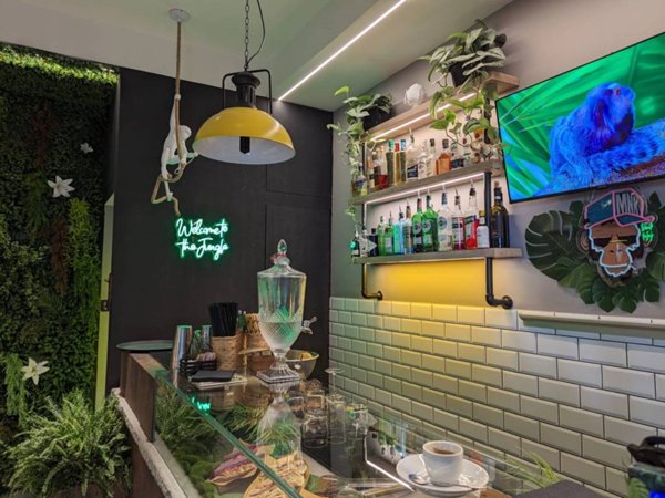 negozio in vendita a Firenze in zona Campo di Marte