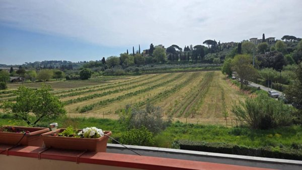 appartamento in vendita a Firenze in zona Soffiano