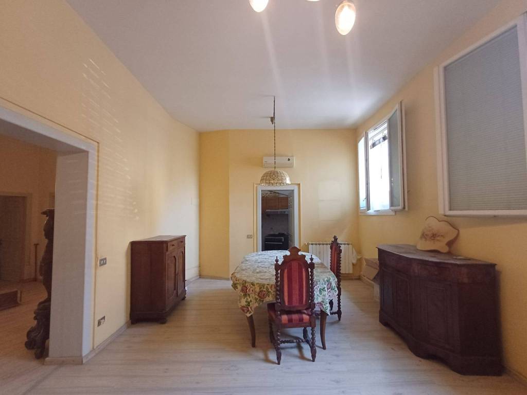 appartamento in vendita a Firenze in zona Campo di Marte