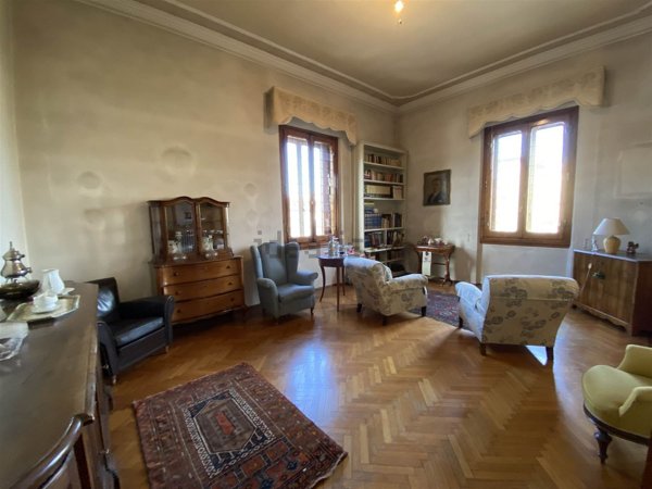 appartamento in vendita a Firenze in zona Statuto