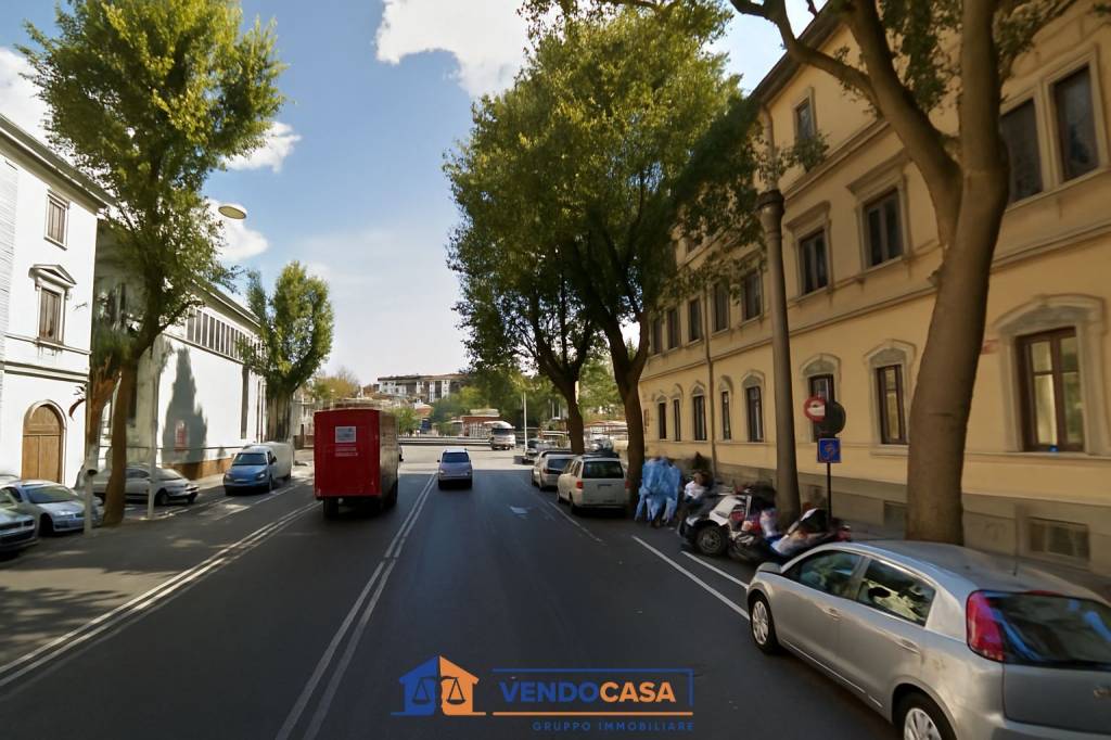 appartamento in vendita a Firenze in zona Centro Santa Croce