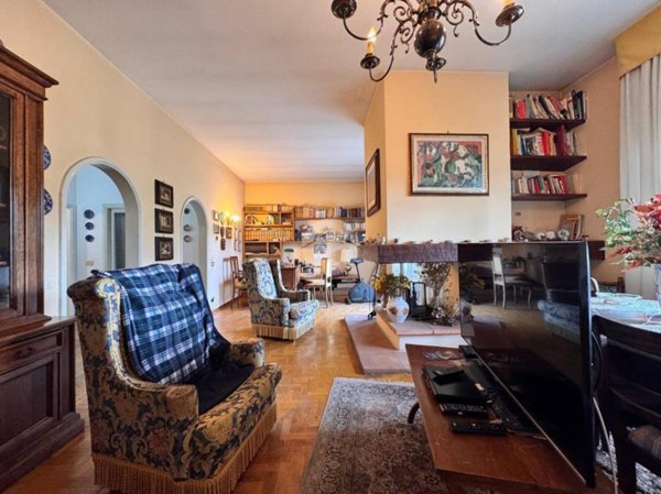 appartamento in vendita a Firenze in zona Bellosguardo