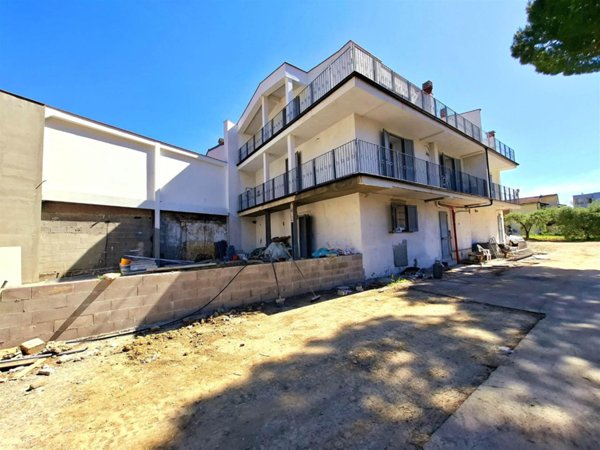 casa indipendente in vendita a Firenze in zona Peretola