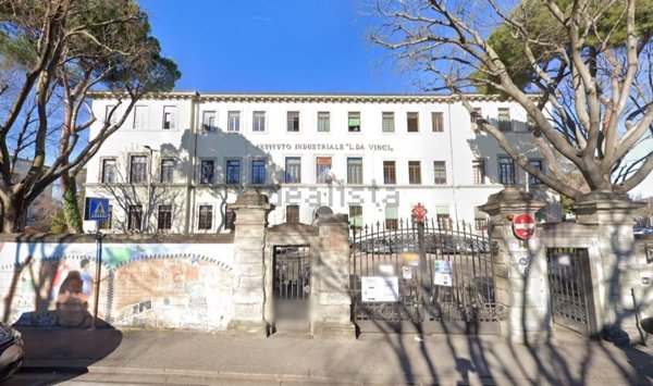 negozio in vendita a Firenze in zona Firenze Nova