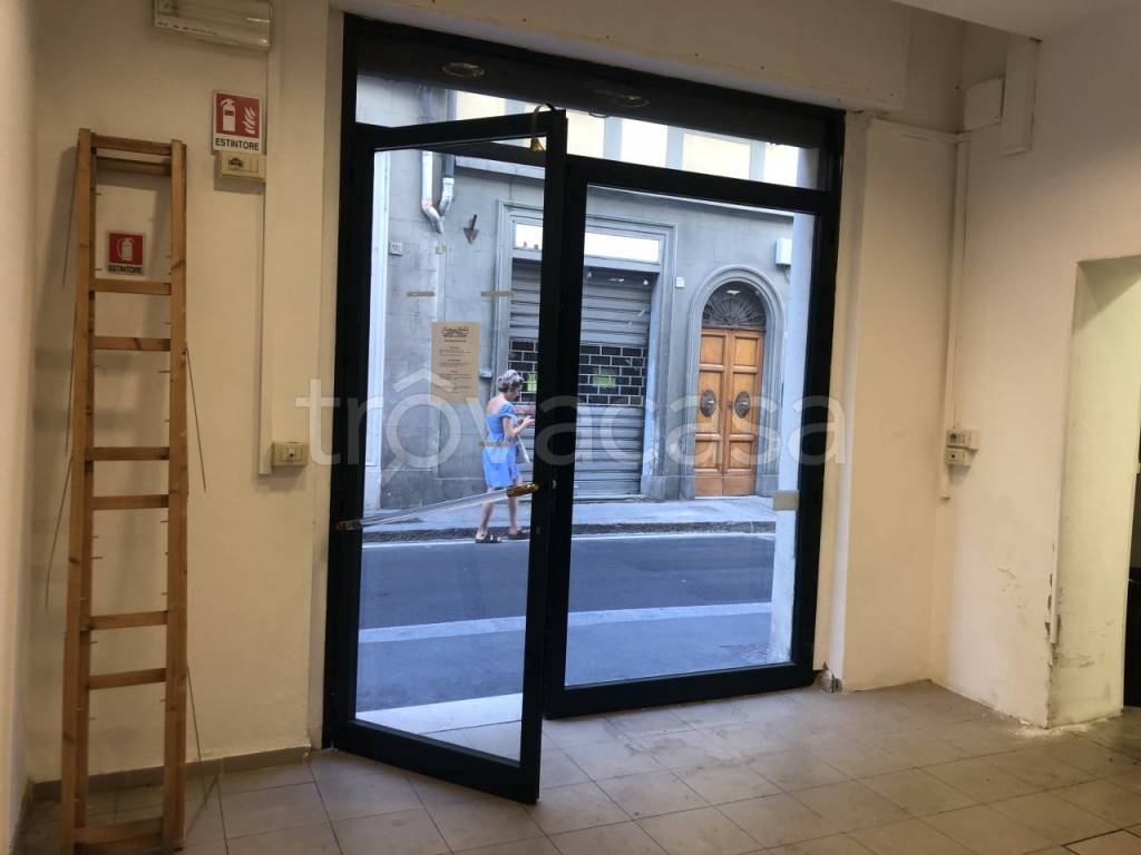 negozio in vendita a Firenze in zona Centro San Frediano