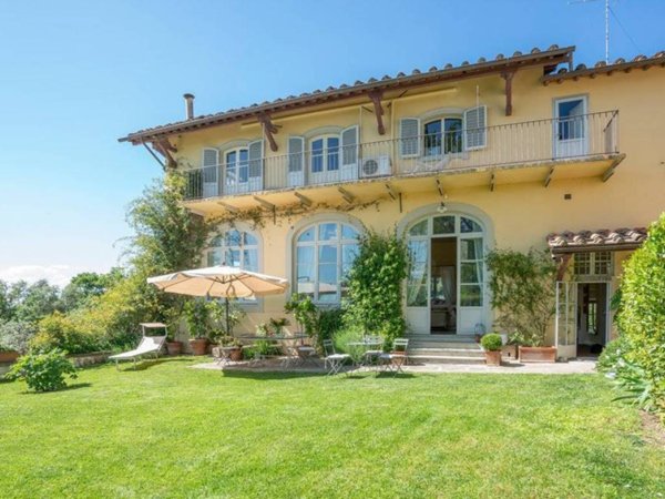appartamento in vendita a Firenze in zona Settignano