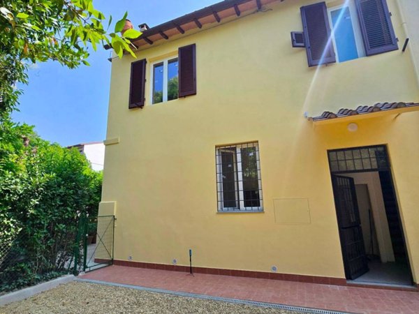 casa indipendente in vendita a Firenze in zona Statuto