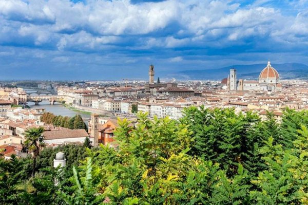 casa indipendente in vendita a Firenze