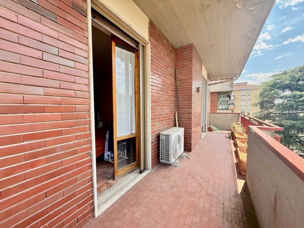 appartamento in vendita a Firenze in zona Isolotto