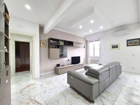 appartamento in vendita a Firenze in zona Campo di Marte