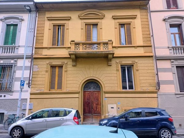 appartamento in vendita a Firenze in zona Le Cure
