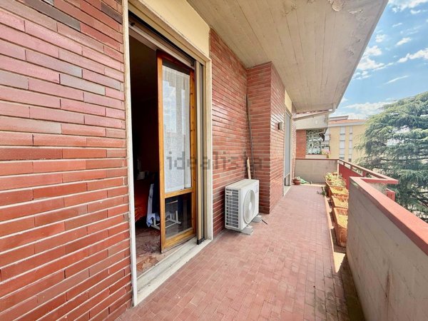 appartamento in vendita a Firenze in zona Isolotto