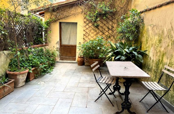 appartamento in vendita a Firenze in zona Campo di Marte