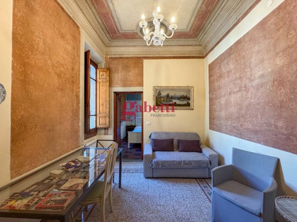 appartamento in vendita a Firenze in zona Centro San Lorenzo