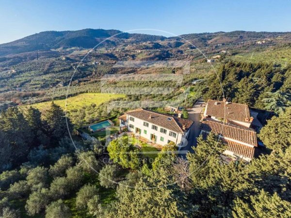 casa indipendente in vendita a Firenze in zona Le Cure