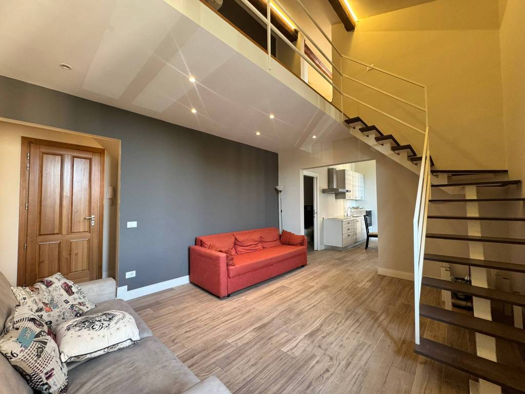 appartamento in vendita a Firenze in zona Campo di Marte