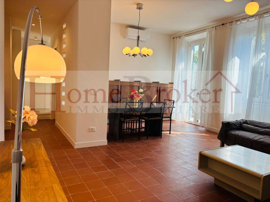 appartamento in vendita a Firenze in zona Campo di Marte