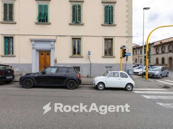 appartamento in vendita a Firenze in zona Statuto