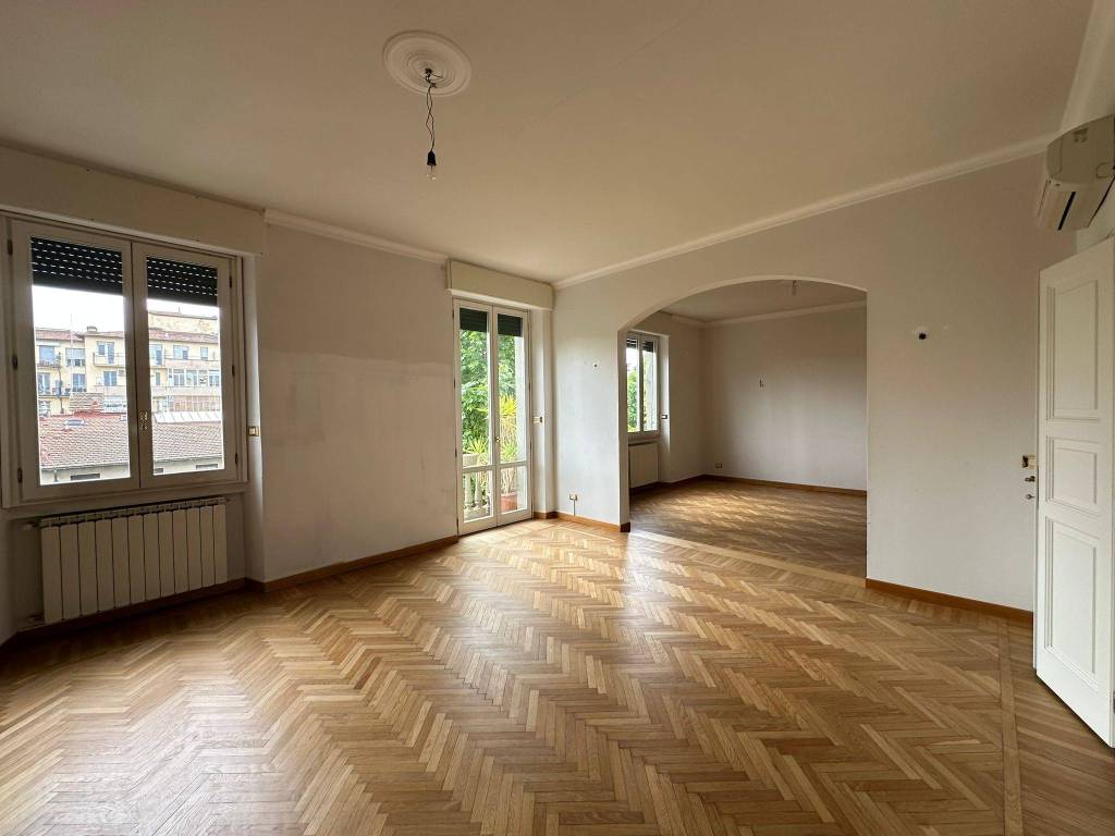 appartamento in vendita a Firenze in zona Campo di Marte