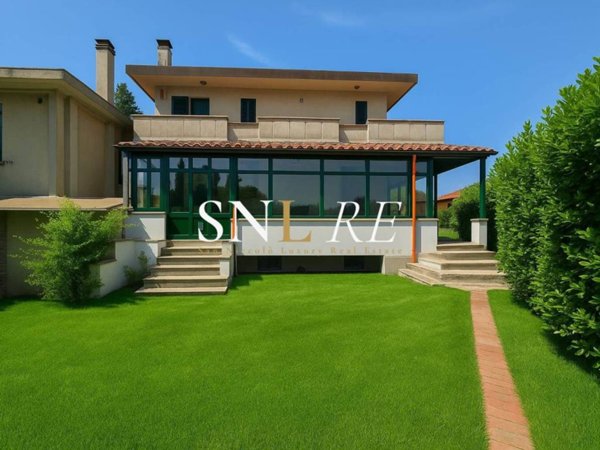 appartamento in vendita a Firenze in zona Bellosguardo